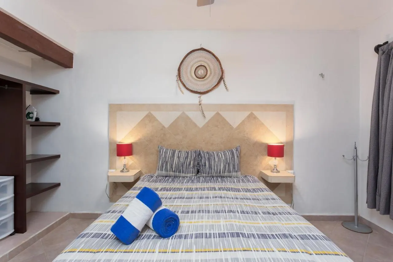 Great Locationhigh Speed Internetbeach Club Playa del Carmen