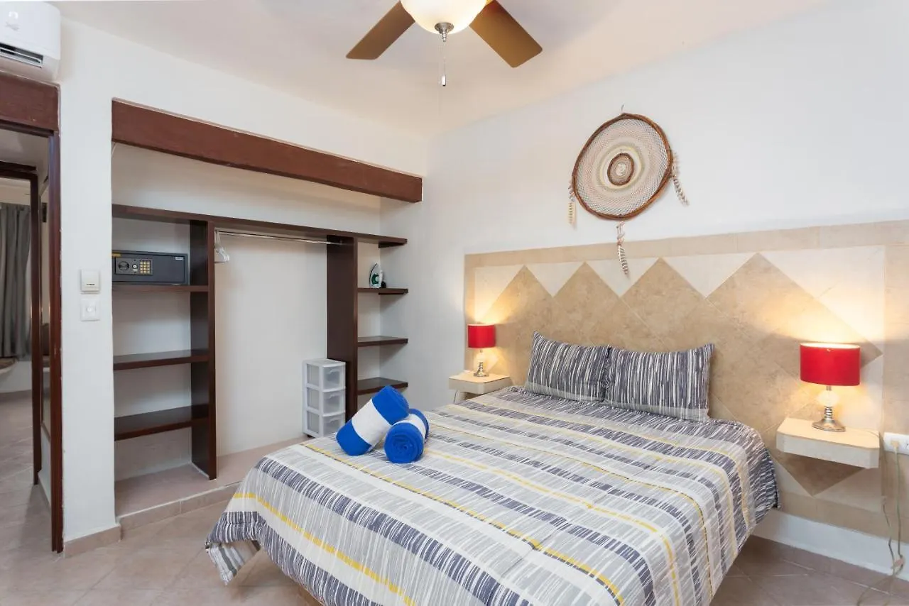 Great Locationhigh Speed Internetbeach Club Playa del Carmen Mexico